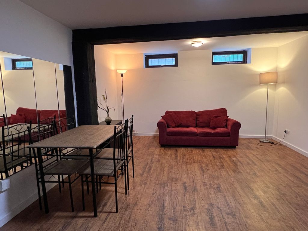 Property photo 1 of 4