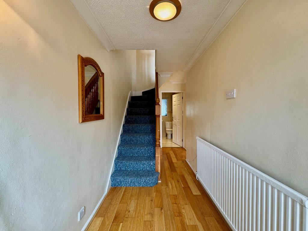 Property photo 2 of 13 Gallery