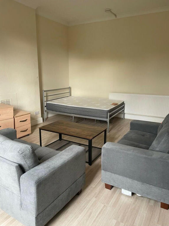 Property photo 3 of 4