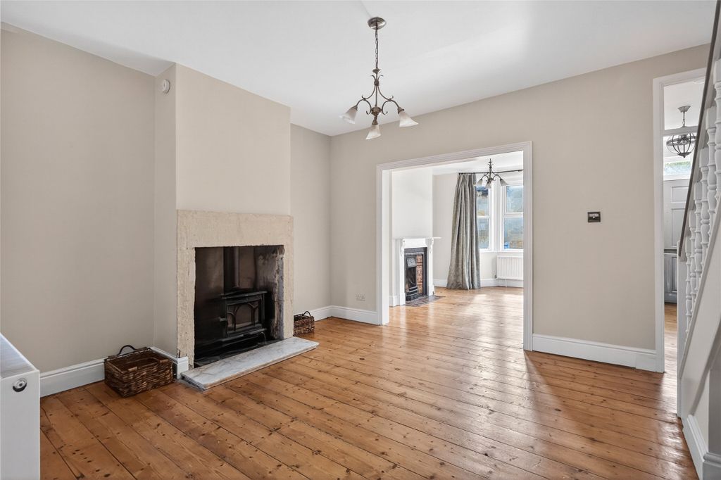 Property photo 2 of 19 Picture No. 17