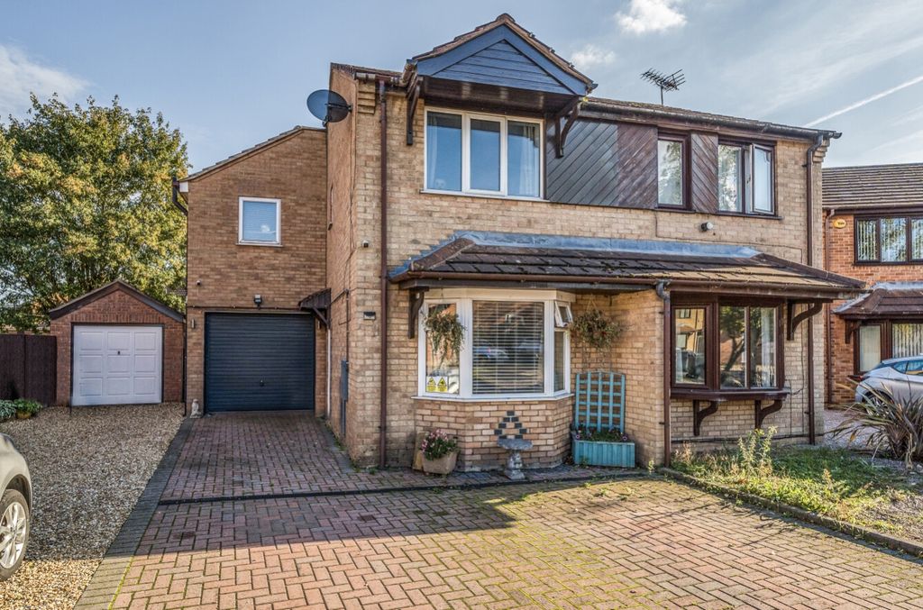 Property photo 1 of 25 1357689-21-68dc045276512