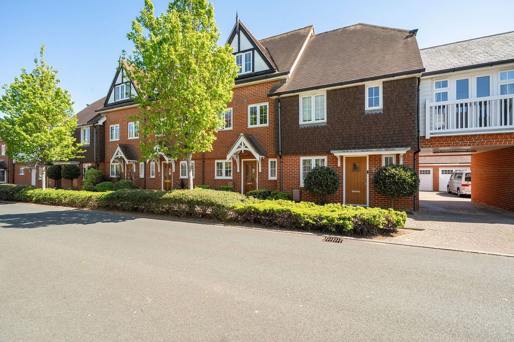 Property photo 1 of 24 Front