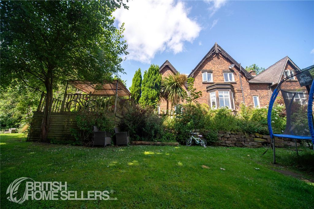 Property photo 2 of 35 Picture No. 44