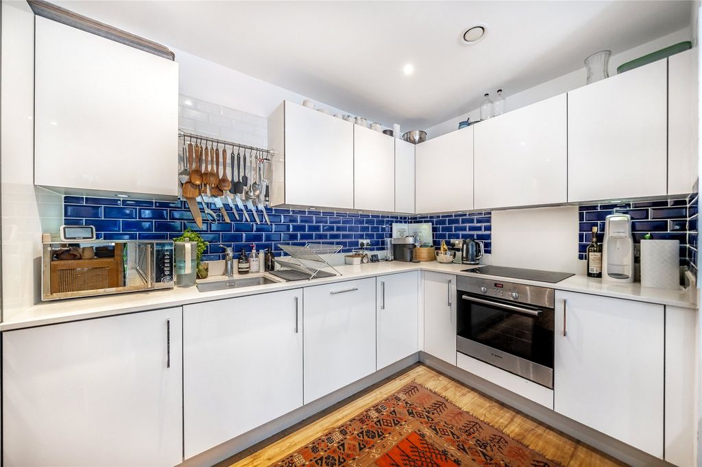 Property photo 3 of 15 Kitchen