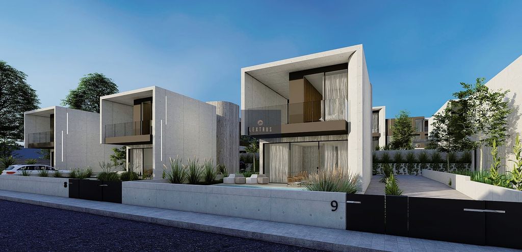 Property photo 2 of 3