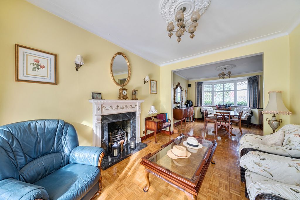 Property photo 2 of 20 1371583-8-68F8B81...