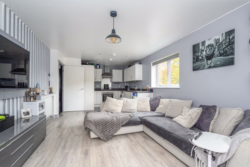 Property photo 3 of 6 Photo 7