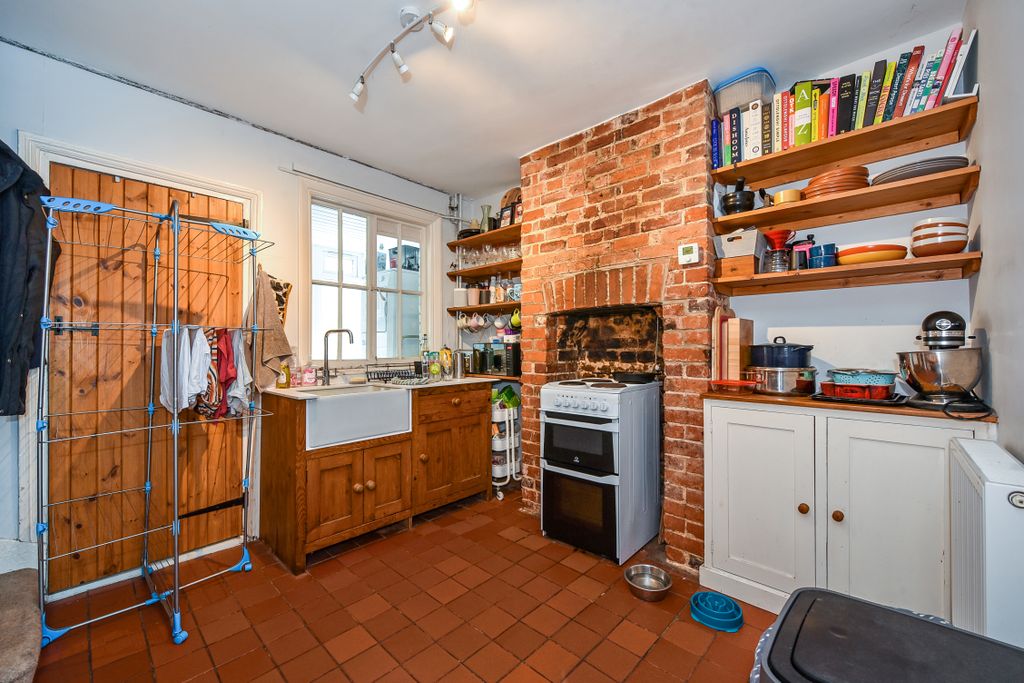 Property photo 3 of 9