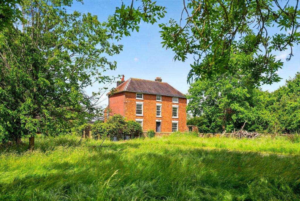 Property photo 1 of 39