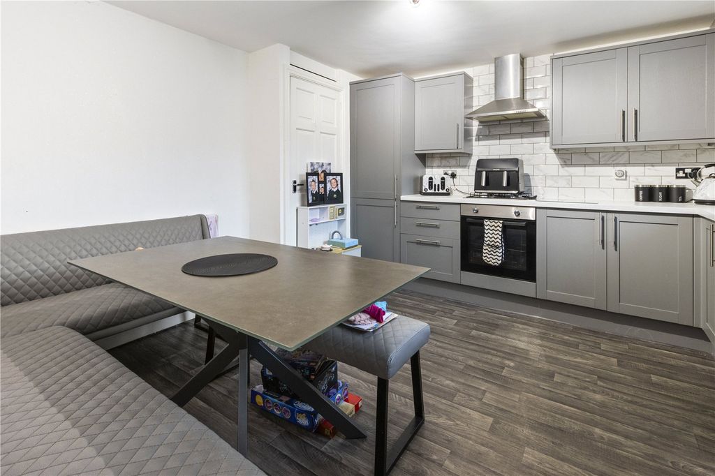 Property photo 3 of 11 Picture No. 06