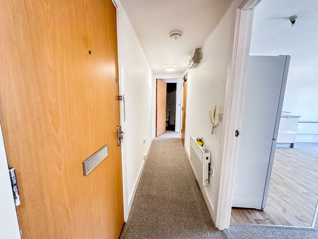 Property photo 2 of 13 Image 1