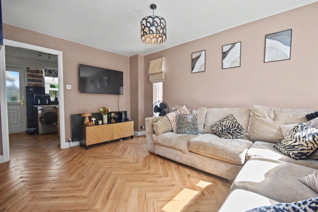 Property photo 3 of 10 Picture No. 01
