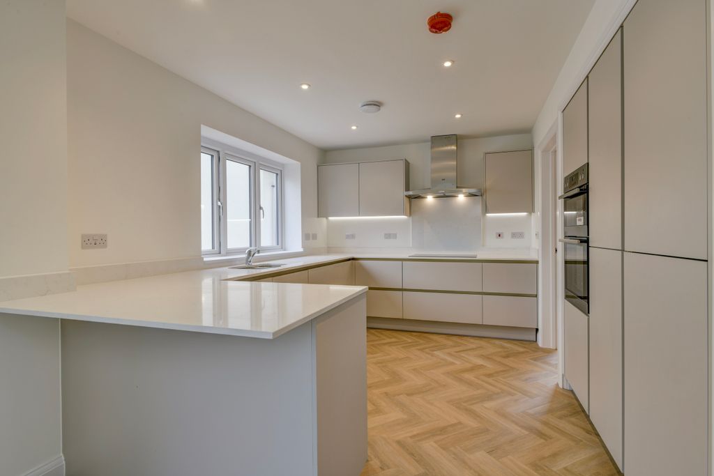 Property photo 3 of 19 2.Jpg