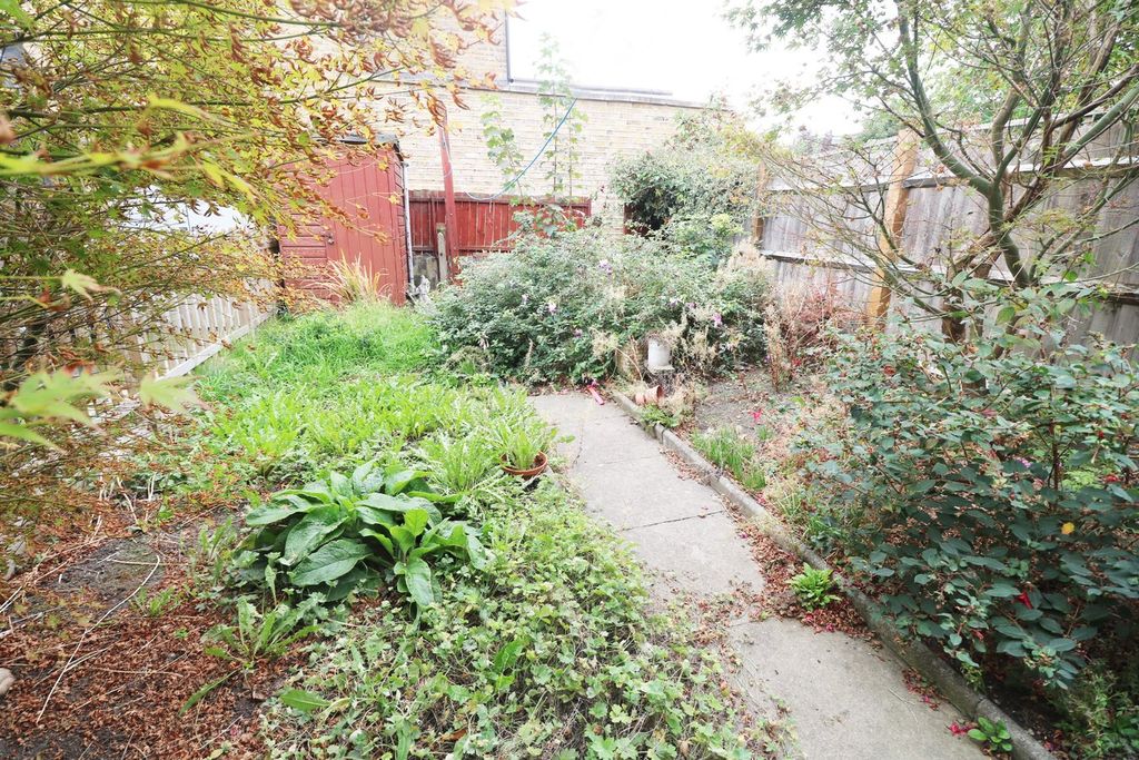 Property photo 3 of 19