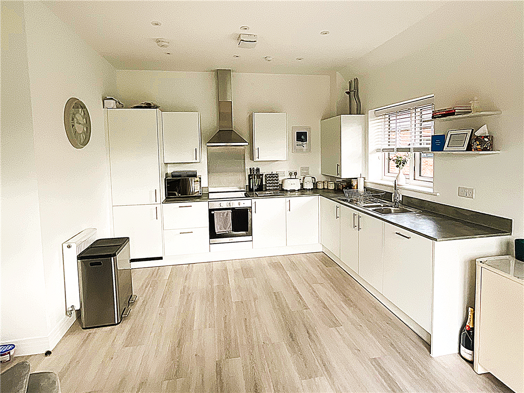 Property photo 3 of 6 Kitchen/Lounge/Dining Area