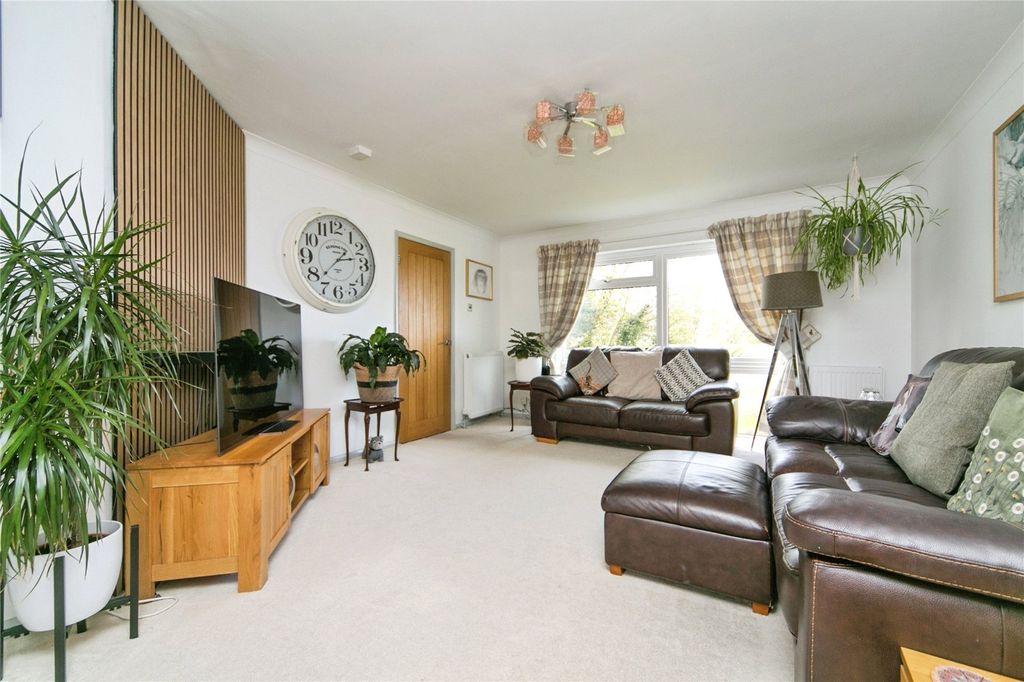 Property photo 1 of 23 Picture No. 06