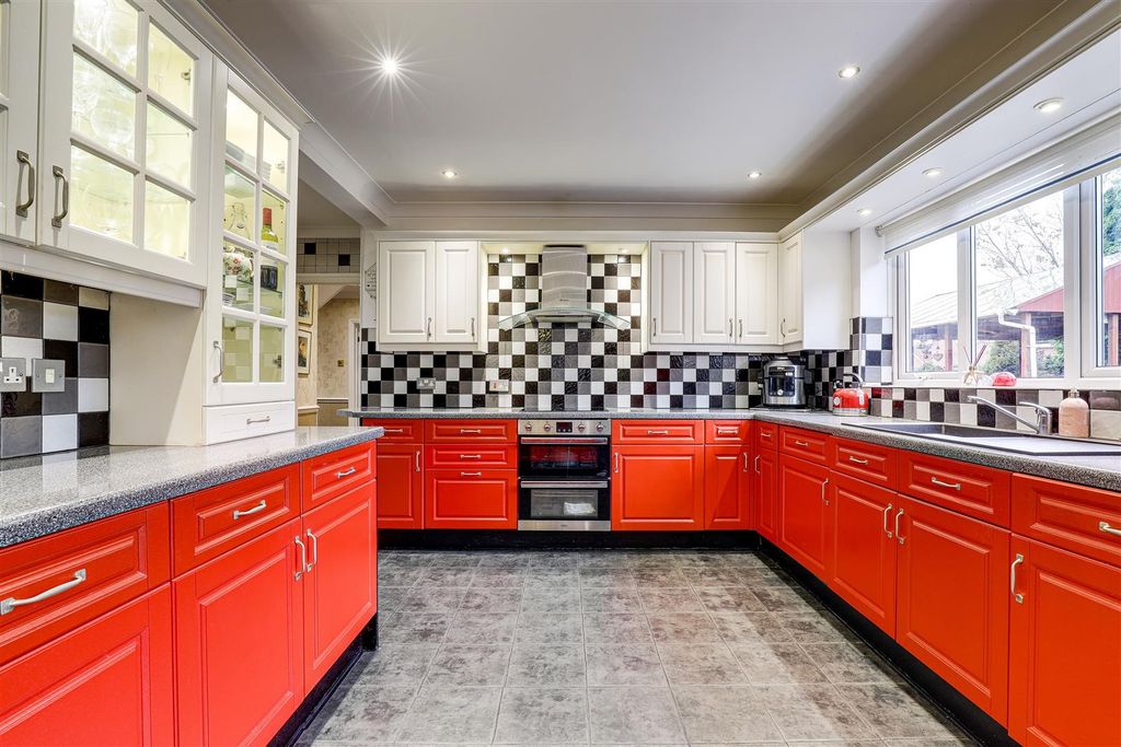 Property photo 3 of 54 Img_2704-Img_2708.Jpg