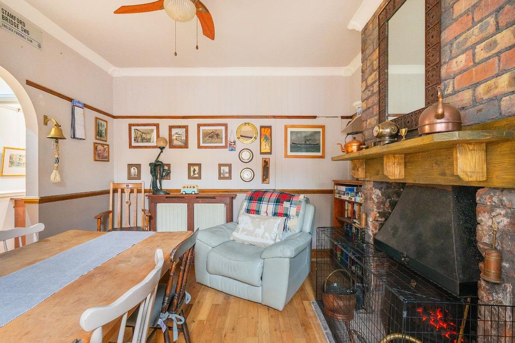 Property photo 1 of 45 0W1Sse - Dining Room C.Jpg