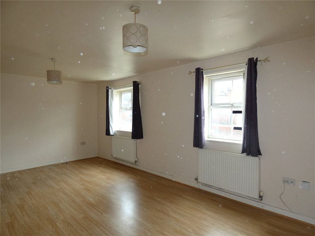 Property photo 2 of 6 Picture No. 05