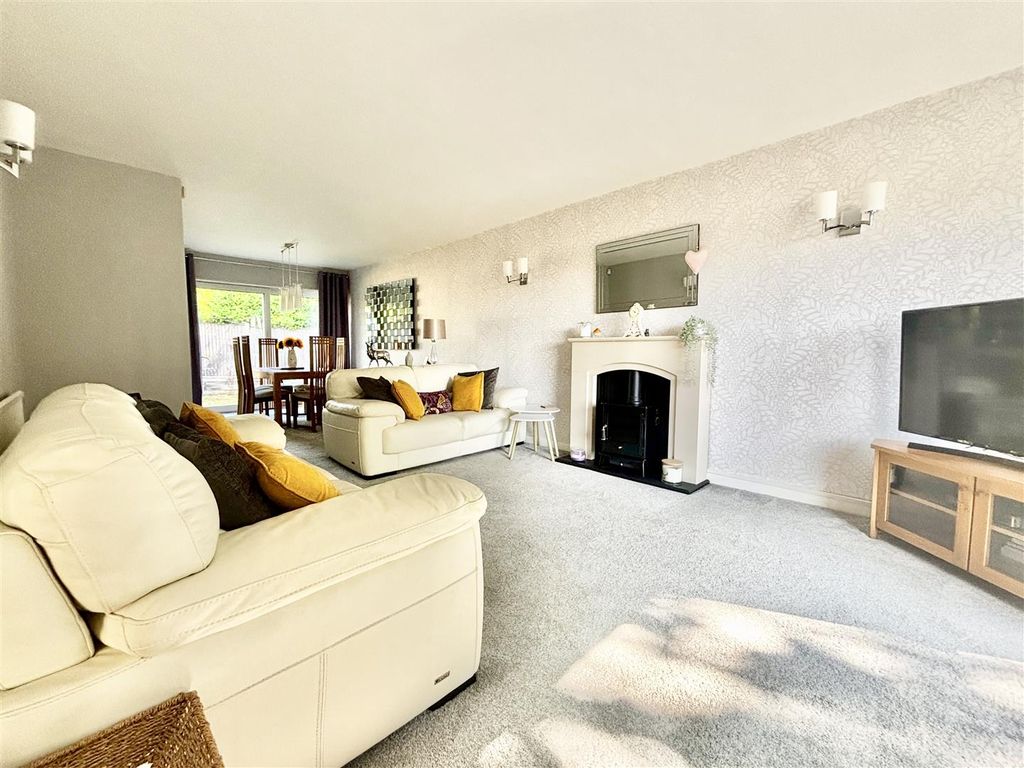 Property photo 2 of 24
