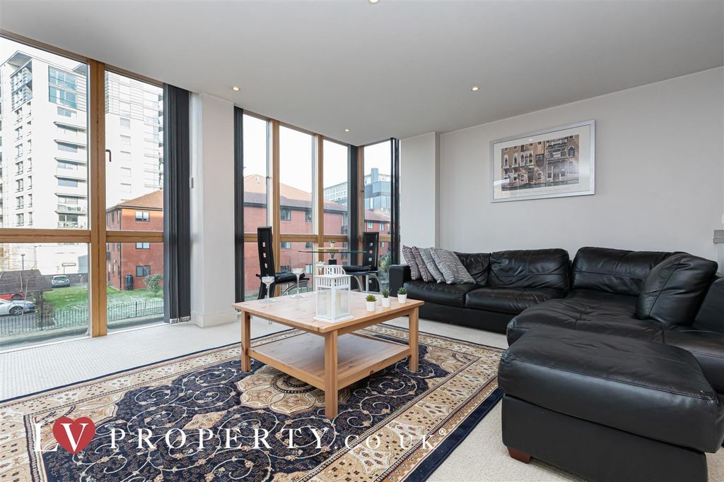 Property photo 2 of 14 4.Jpg
