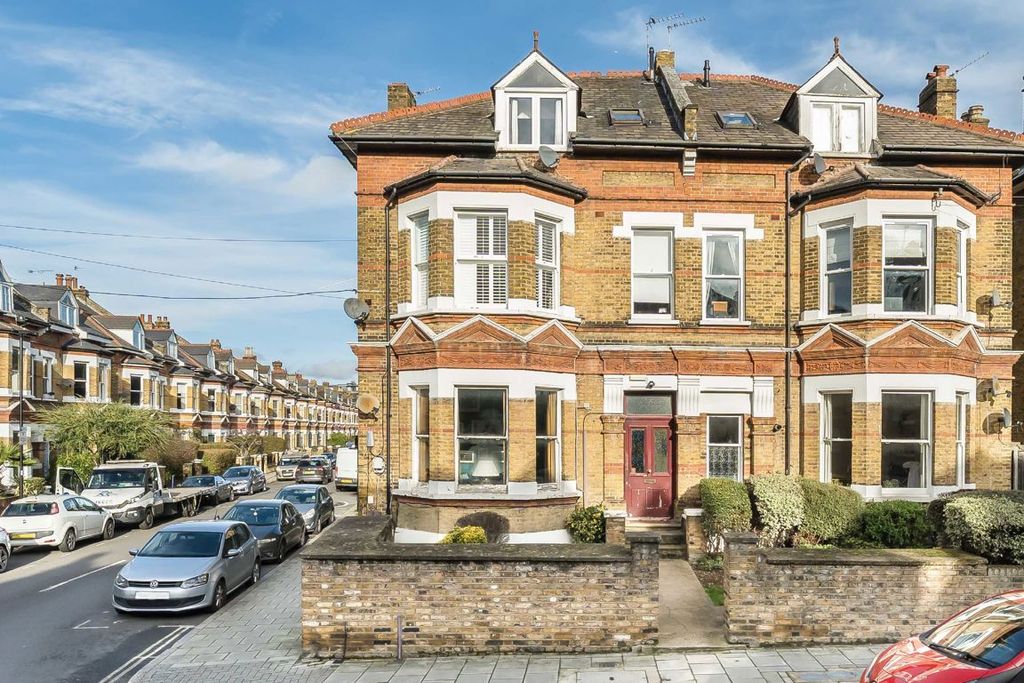 Property photo 1 of 6