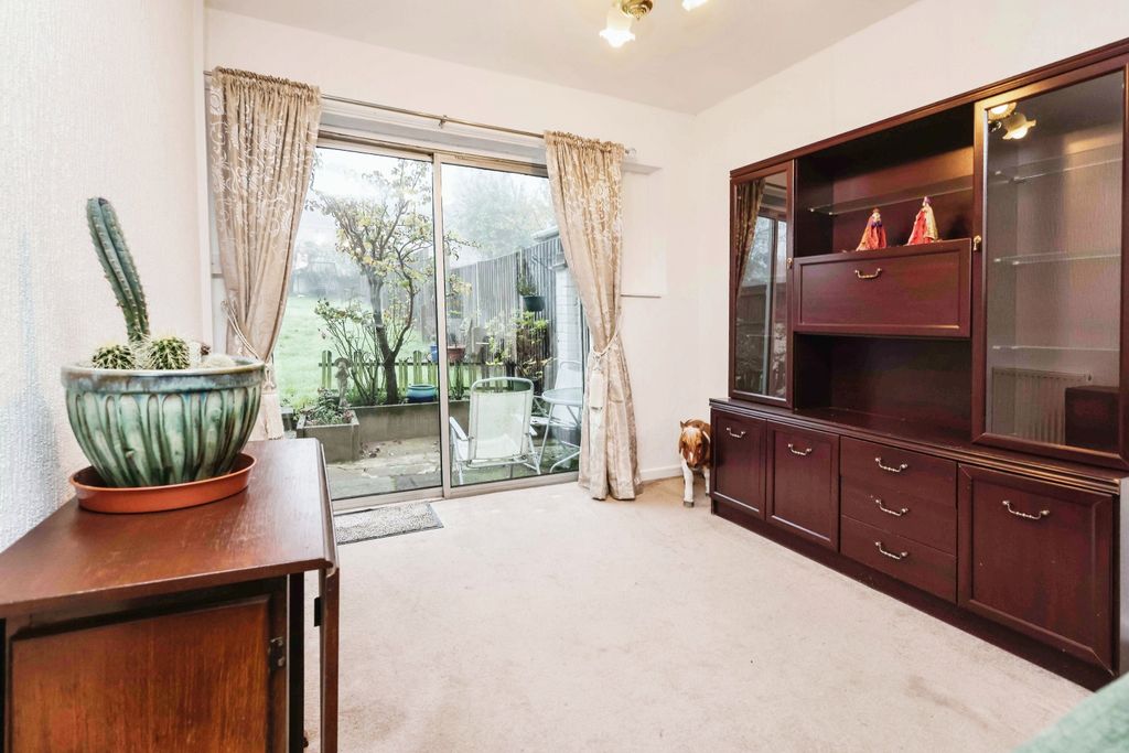 Property photo 3 of 17 Photography