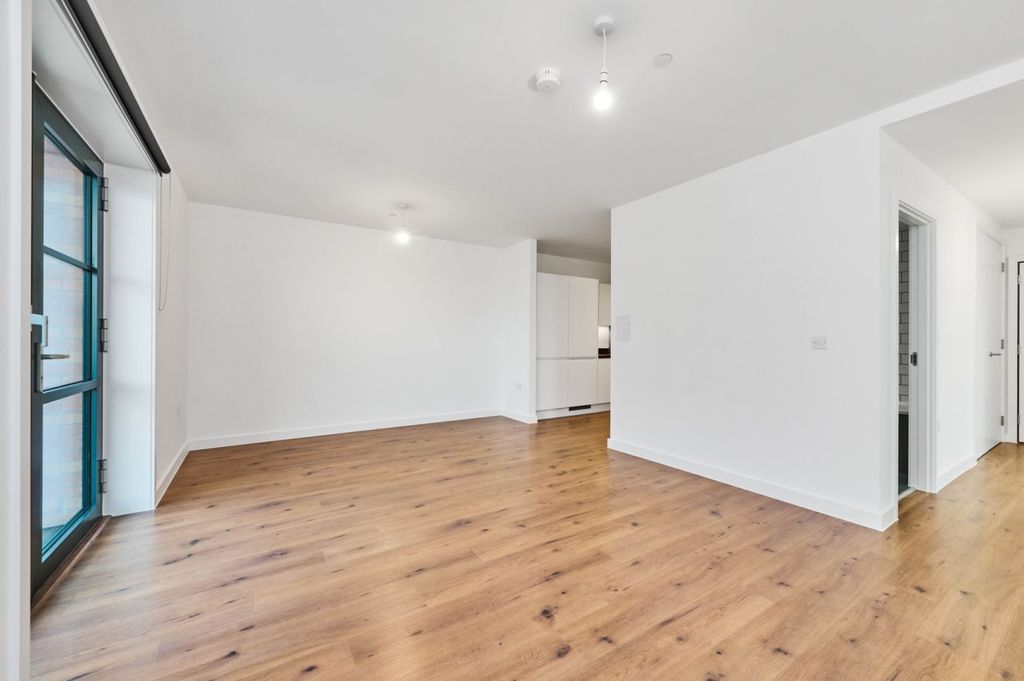 Property photo 3 of 19 Kfh_-_Transport_Hous