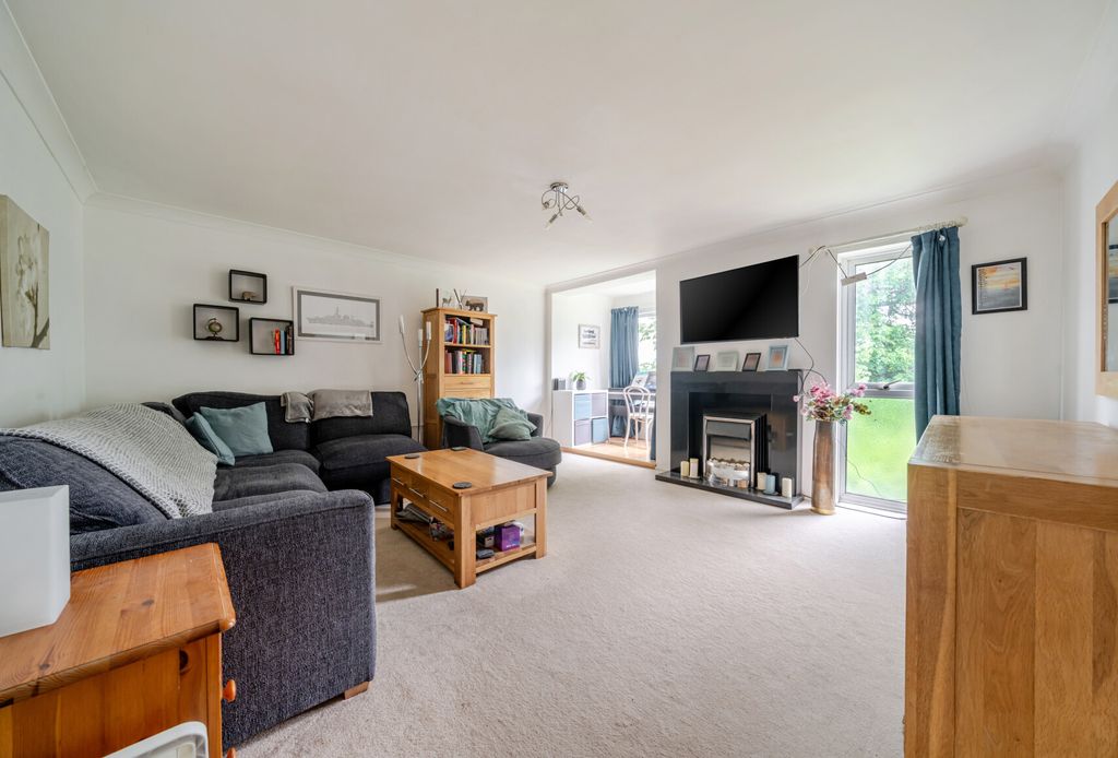 Property photo 2 of 19 1457006-1-6A184d4...