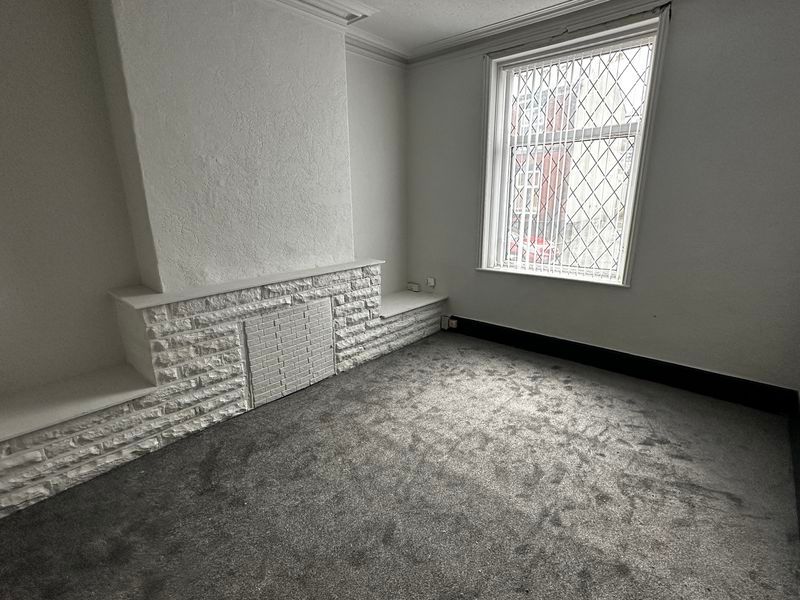 Property photo 3 of 11 Photo 3