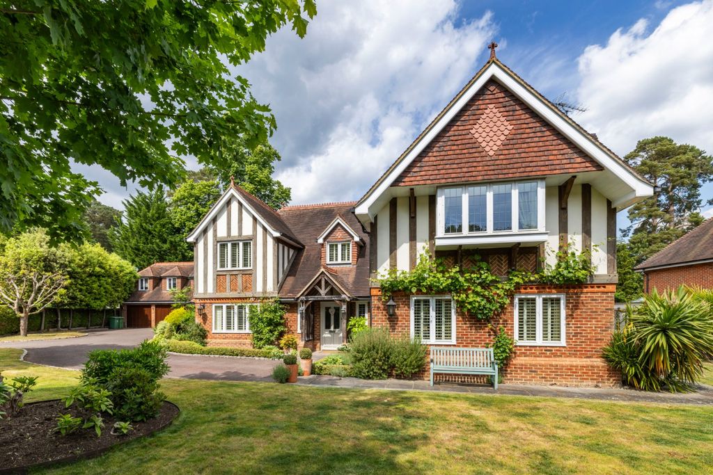 Property photo 1 of 20 Front Elevations