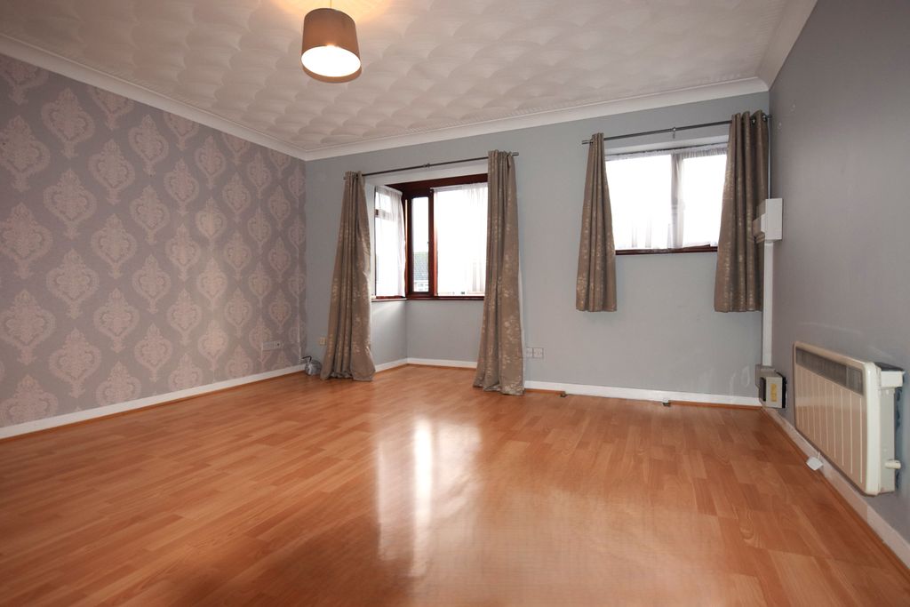 Property photo 2 of 7 Dsc_0992