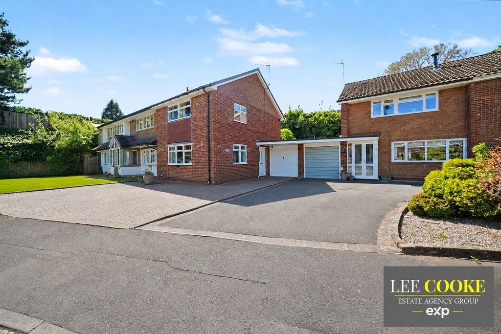 Property photo 1 of 48
