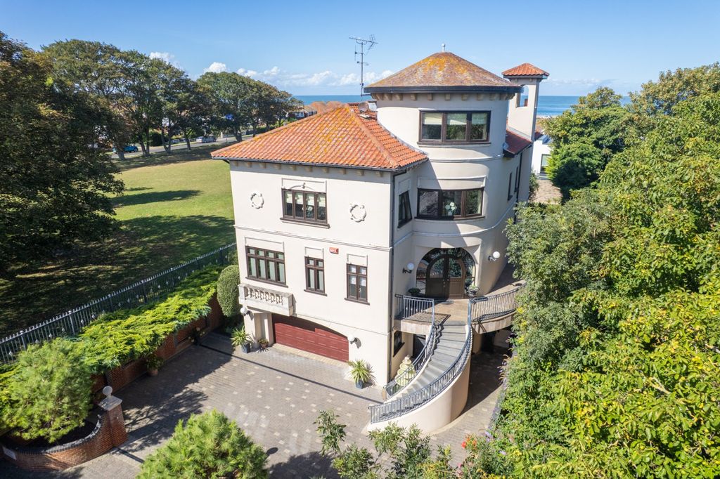 Property photo 1 of 40 Picture 1