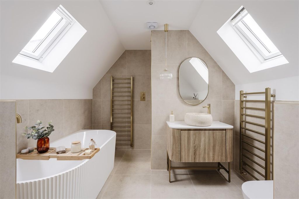 Property photo 3 of 40 Bathroom