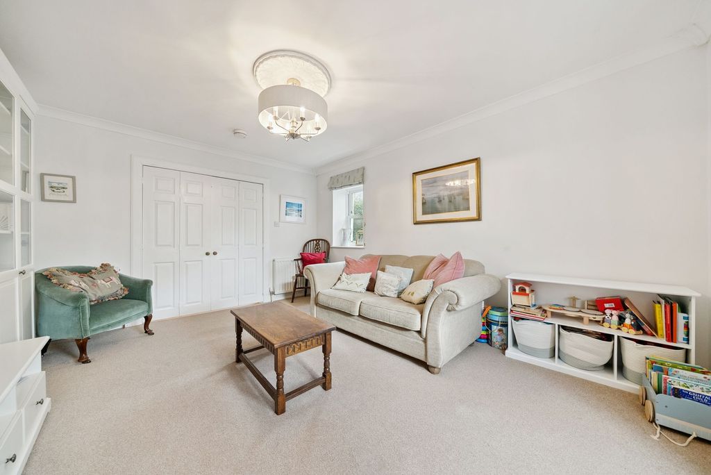 Additional image 7 of 2 bed semi-detached house for sale107 West Argyle Street, Helensburgh G84