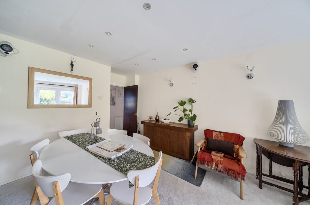 Property photo 2 of 21 1360132-8-68Dd55A...