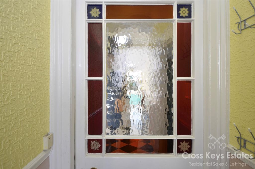 Property photo 3 of 29 Entrance Vestibule