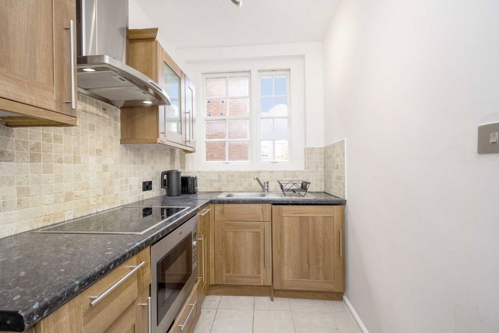 Property photo 3 of 4