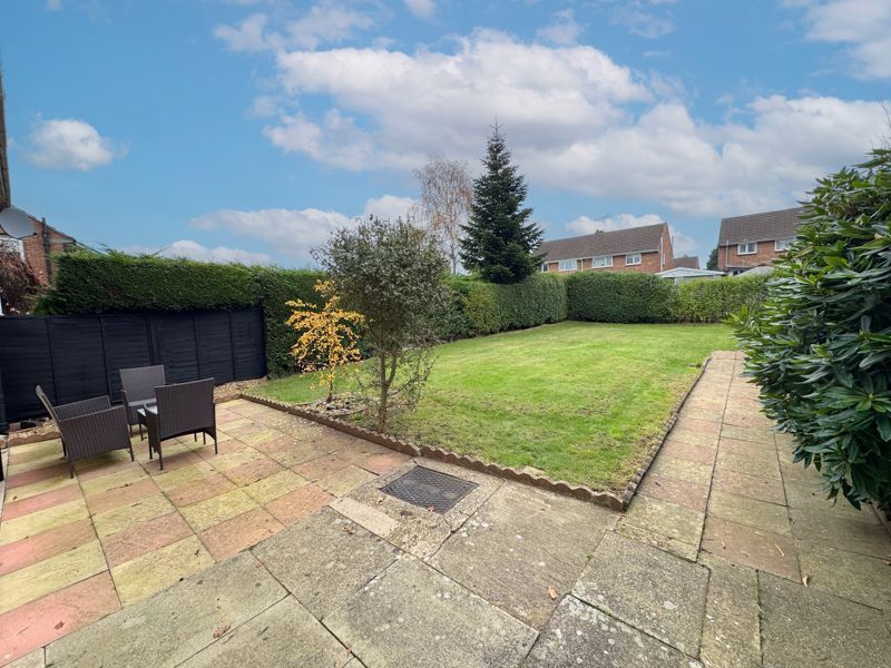 Property photo 3 of 14 Garden