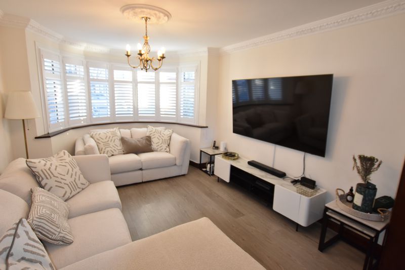 Property photo 2 of 25 Photo 33