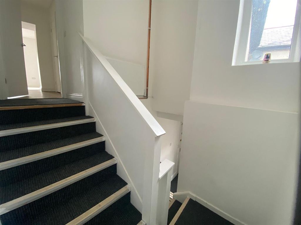 Property photo 2 of 10 Eyks2440.Jpg