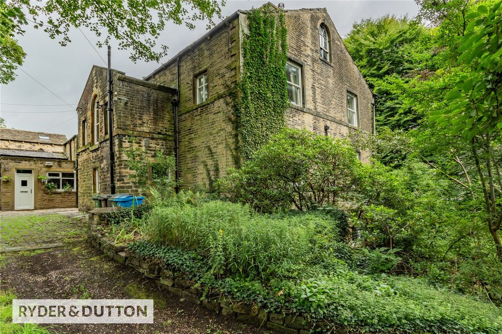 Additional image 27 of 5 bed semi-detached house for saleMilnrow Road, Shaw, Oldham, Greater Manchester OL2