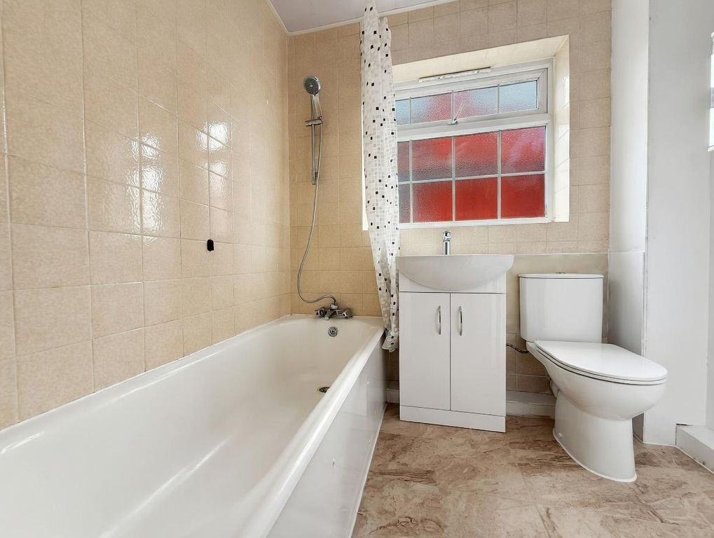 Property photo 3 of 16 0Faa1B72-40Eb-4Fdc-Afda-47F238Fc4110.Jpg