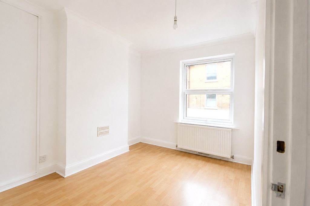 Property photo 3 of 7 Picture No. 19