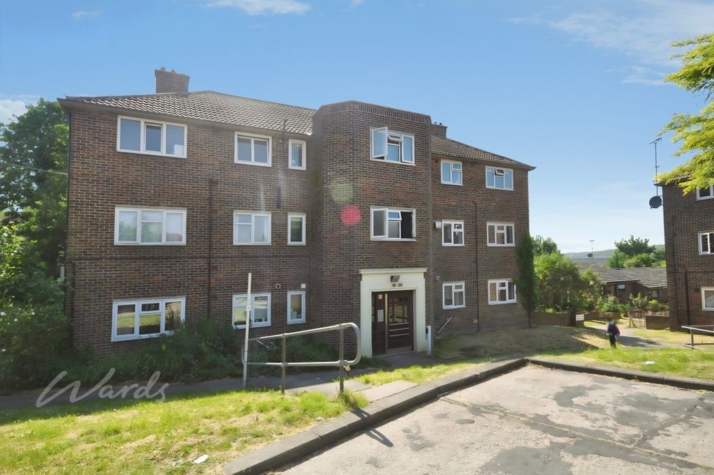 Property photo 1 of 8 Cambria Front