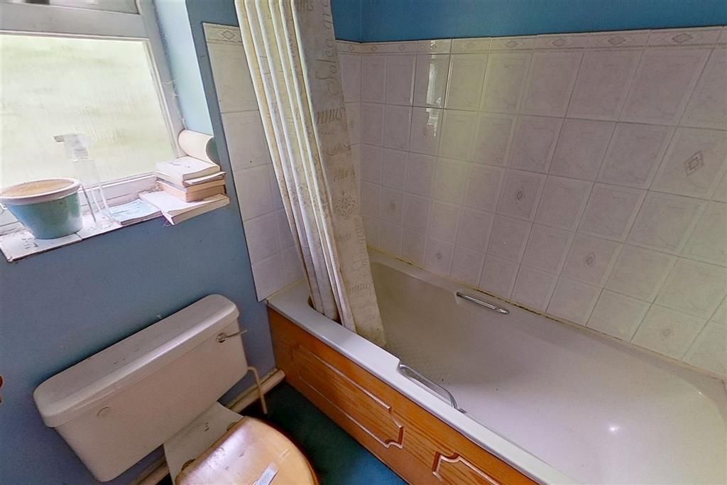 Property photo 3 of 3