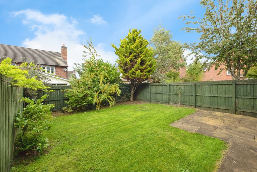 Property photo 2 of 10 External