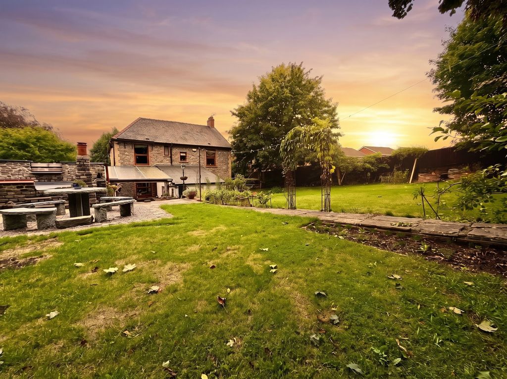 Property photo 1 of 64