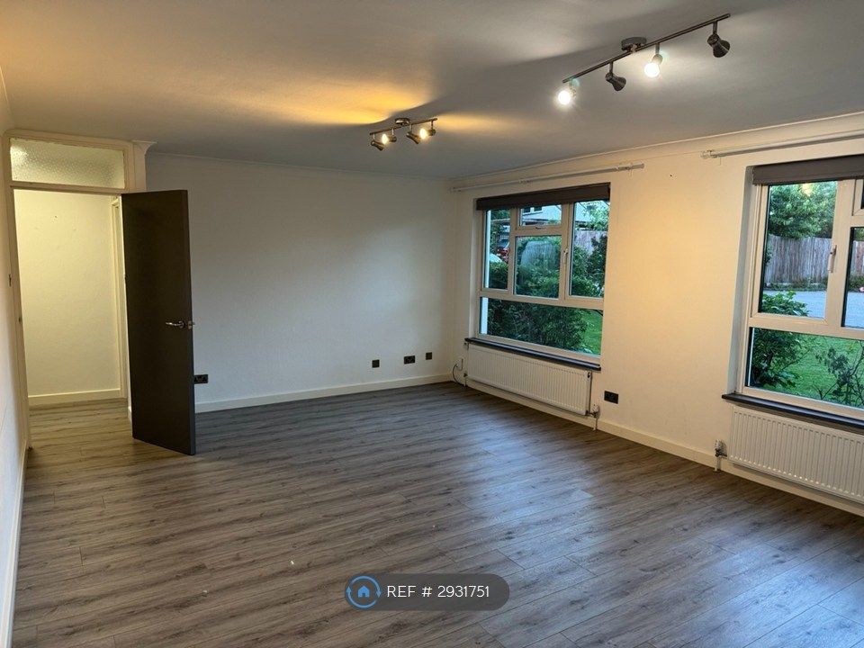 Property photo 2 of 13 Living Room